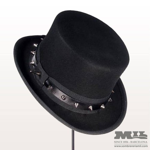 Slash Top Hat