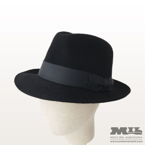 Sombrereria Mil's handmade fedora fur felt hat top