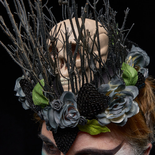 Druidic fascinator skull detail