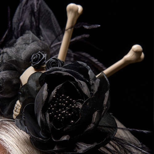 Fascinator Calaverica flower detail