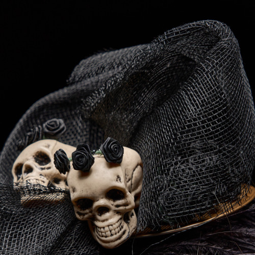 Fascinator Las Gemelas skulls