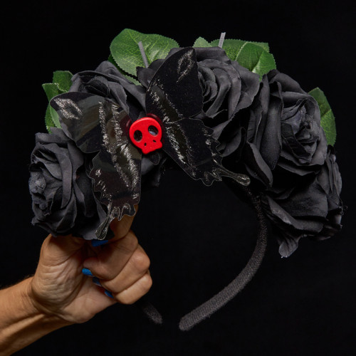 Tocado Las Rosas Negras frontal