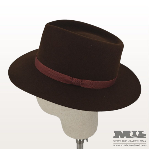 Oppenheimer's hat left side